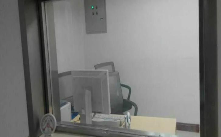 �U���������X